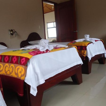 Casa Los Delfines Hotell Puerto Villamil Eksteriør bilde