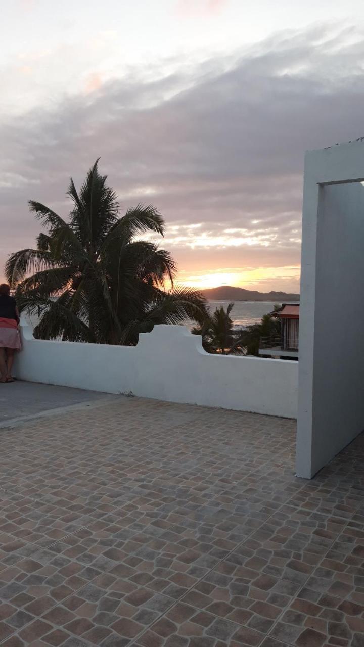 Casa Los Delfines Hotell Puerto Villamil Eksteriør bilde